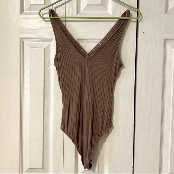Brown bodysuit, size small - Picture 2 of 3